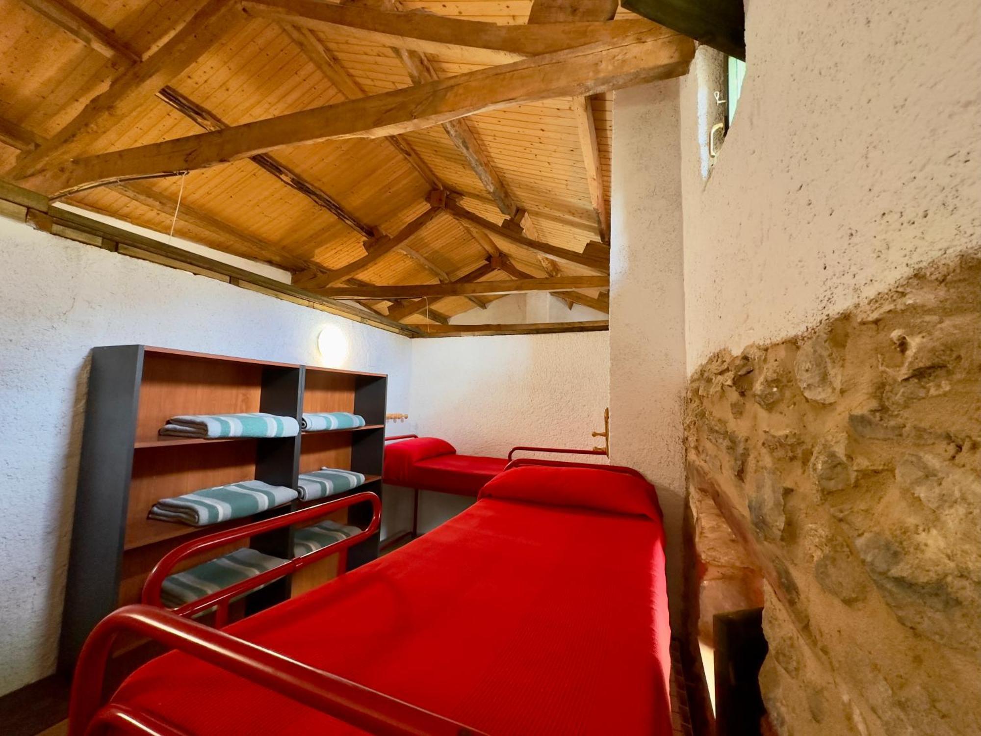 Albergue Valle De Arbas Cubillas de Arbas ภายนอก รูปภาพ