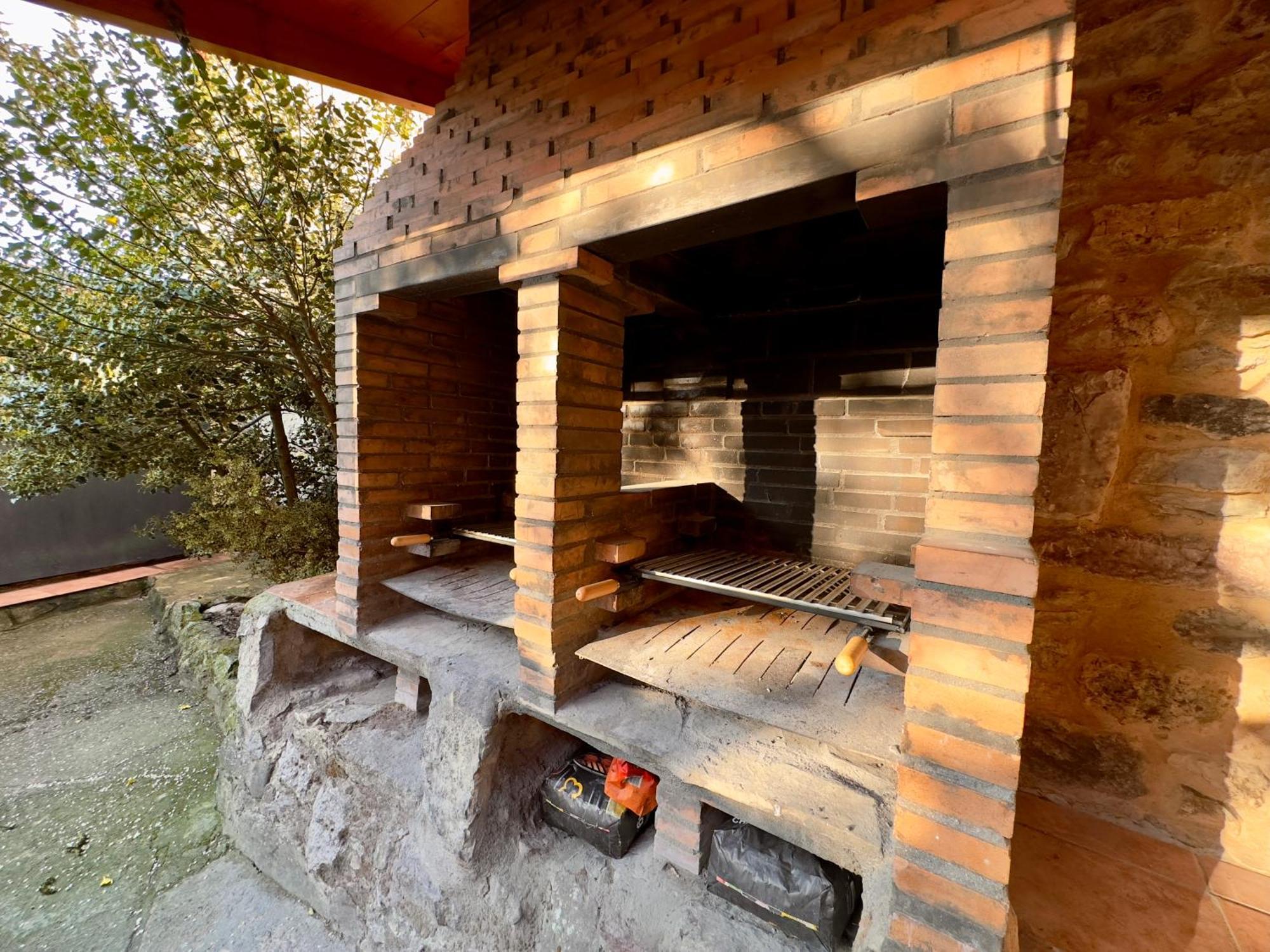 Albergue Valle De Arbas Cubillas de Arbas ภายนอก รูปภาพ